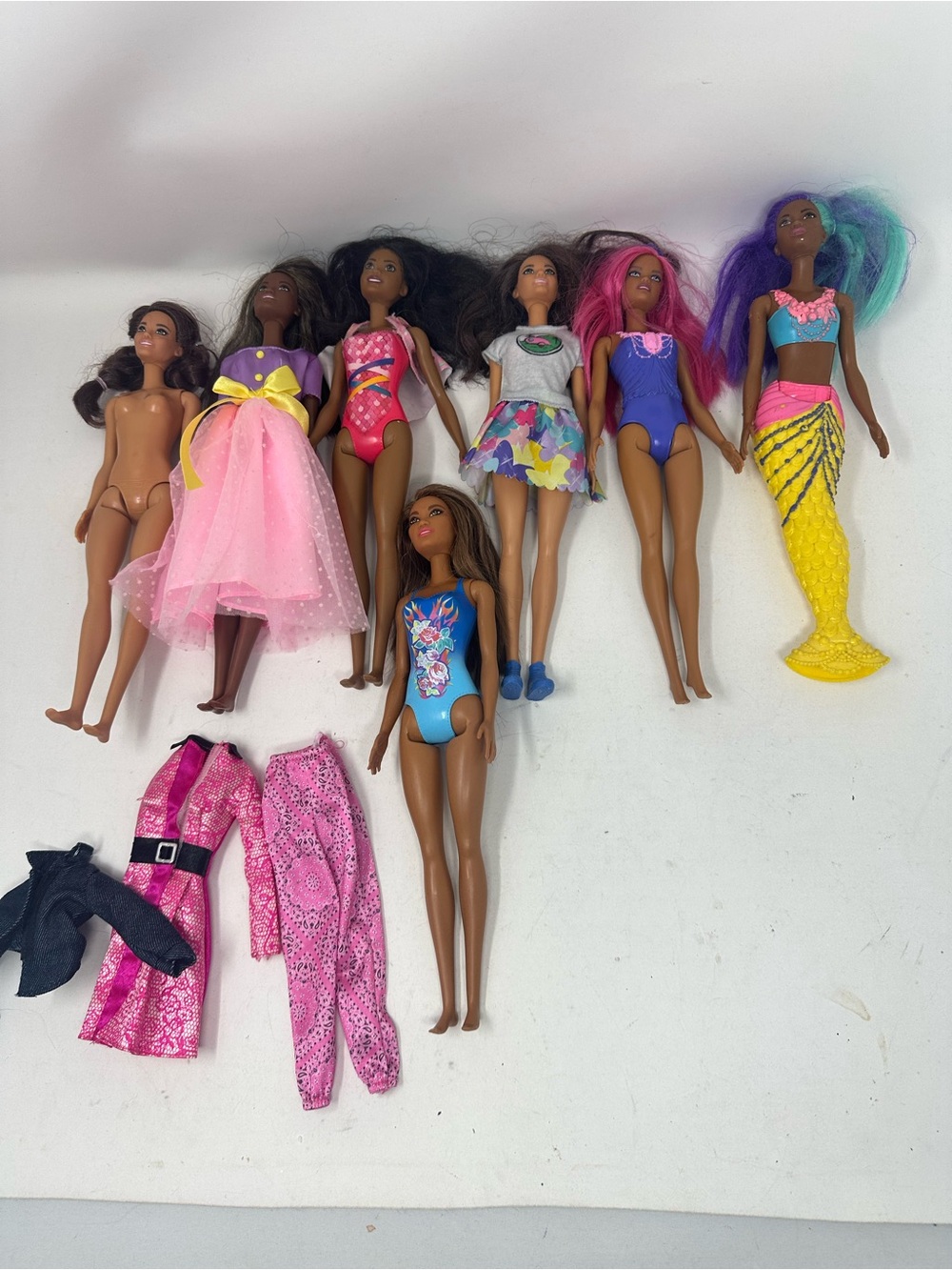 Barbie Dolls Lot with Pink Purple Yellow Blue Outfits